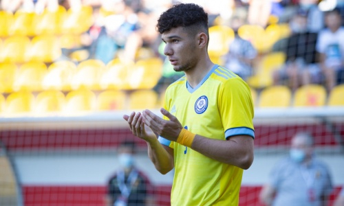 Закончился первый тайм матча Казахстан — Дания в отборе на ЕВРО-2023