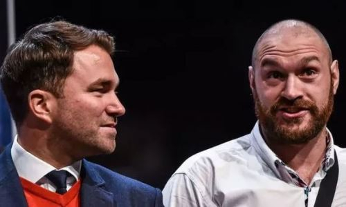 Промоутер Головкина призвал лишить Фьюри чемпионского титула