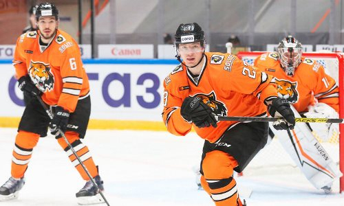 «В раздевалке был разговор». В «Амуре» постараются найти «противоядие» от атак «Барыса»