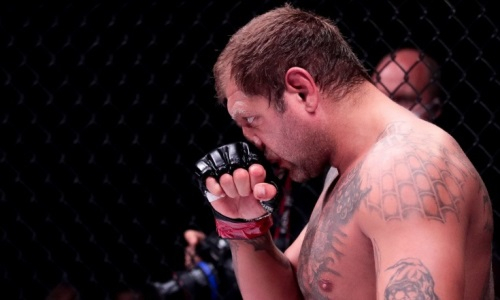 Александр Емельяненко назвал лучшего тяжеловеса в истории MMA