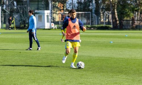 «Кайрат» подписал контракт с защитником «Фенербахче»