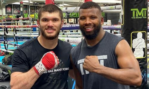 Али Ахмедов потренировался с экс-чемпионом мира и поделился фото