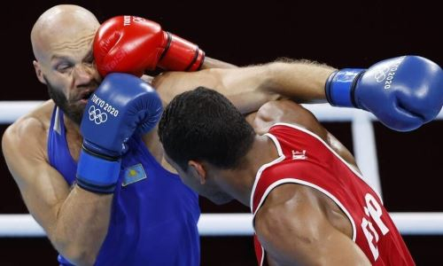 «Он был разгромлен». Избиение казахстанского боксера стало одним из ярчайших моментов Олимпиады в Токио