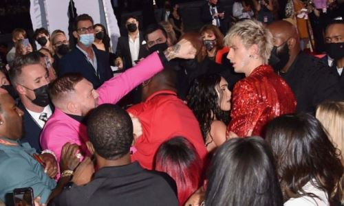 Конор Макгрегор устроил скандал и напал на популярного рэпера. Видео