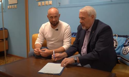 Соперник «Барыса» по конференции КХЛ подписал необычный контракт с Ковальчуком