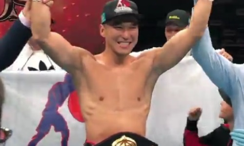 Один казахстанский боксер отобрал у другого титул чемпиона WBA