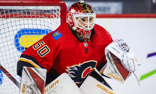 Клуб КХЛ хоккеистов сборной Казахстана подписал контракт с экс-голкипером «Калгари»