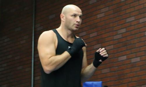 Казахстанский супертяж потренировался с экс-чемпионом мира из команды «Канело». Фото