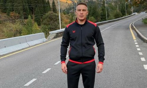 Казахстанский боксер продолжает подготовку к возвращению на ринг после двух поражений кряду