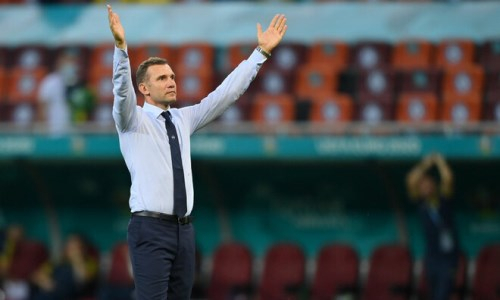 Покинувший сборную Украины перед матчем с Казахстаном Шевченко имеет три варианта продолжения карьеры