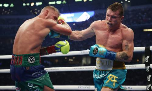 «До этого я не считал его таковым». Экс-чемпион мира в двух весовых категориях изменил мнение о «Канело»