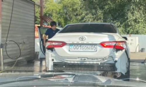 Казахстанский призер Олимпиады в Токио разбил подаренное ему авто