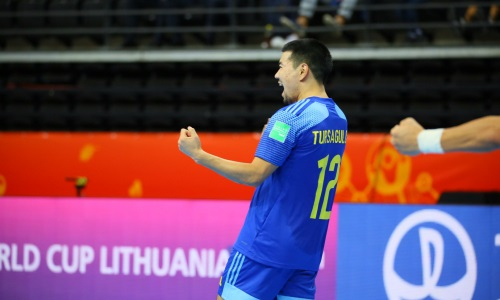 Игроки сборной Казахстана провели свои юбилейные матчи
