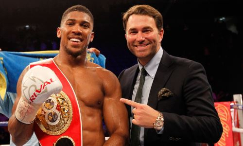Промоутер Головкина подписал контракт с Джошуа до конца его карьеры