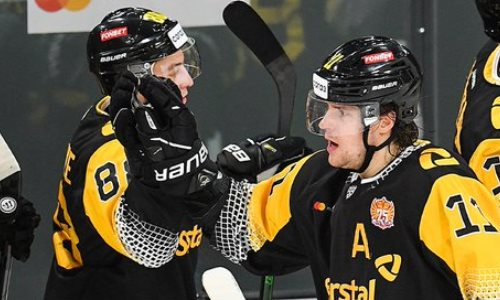 Лидер конференции «Барыса» неожиданно потерпел первое поражение в сезоне КХЛ. Видео