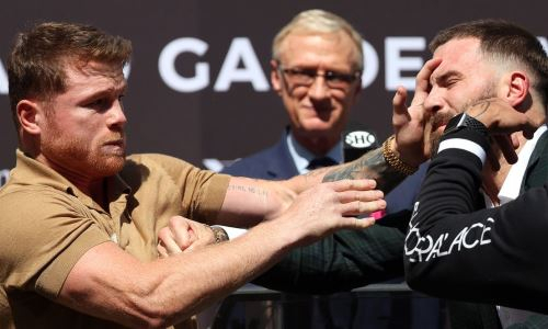 Плант ответил на обвинения «Канело» в оскорблениях его матери перед дракой