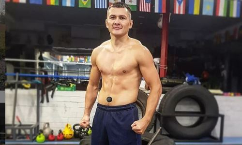 «Немного раскидался». Казахстанская «Ракета» продемонстрировал уличный бой с тенью. Видео