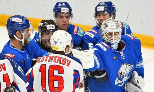 «Барыс» нашел необычное объяснение стычке хоккеистов в матче с ЦСКА. Видео