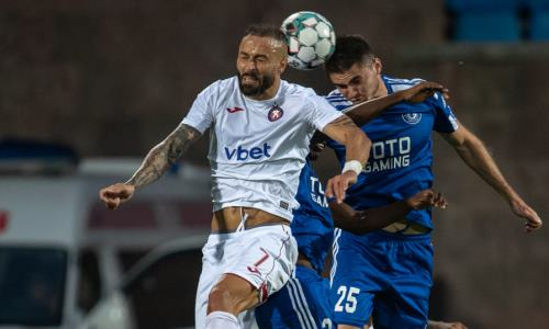 Казахстанский защитник провел без замен шестой матч подряд в Европе. Его клуб не пропускает пять игр кряду