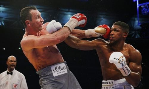 «Отомстил за Кличко». Известный российский боец порадовался за Усика