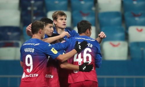 «Наверное казах какой-то выбирал меня». Зайнутдинов с юмором воспринял награду лучшего игрока матча РПЛ. Видео