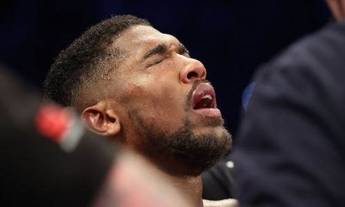 «Большая неожиданность». Президент WBC обеспокоился за Джошуа после боя с Усиком