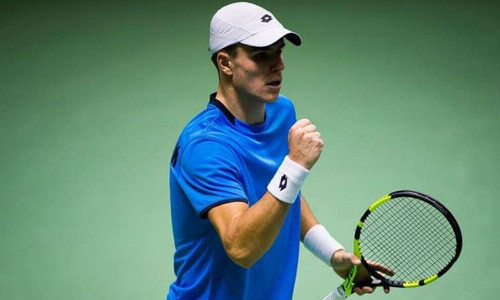 Казахстанский теннисист пробился во второй круг турнира «Челленджер» в Лиссабоне