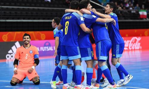 «Они гораздо стабильнее». В России выбрали победителя матча Португалия — Казахстан в полуфинале ЧМ-2021 по футзалу