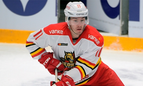 Клуб конференции «Барыса» в КХЛ подписал контракт с нападающим