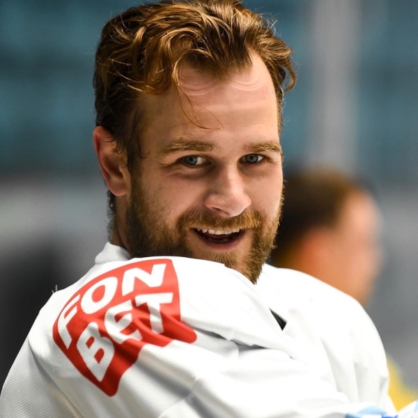 «На месте». Иностранный новичок прибыл в расположение «Барыса». Фото