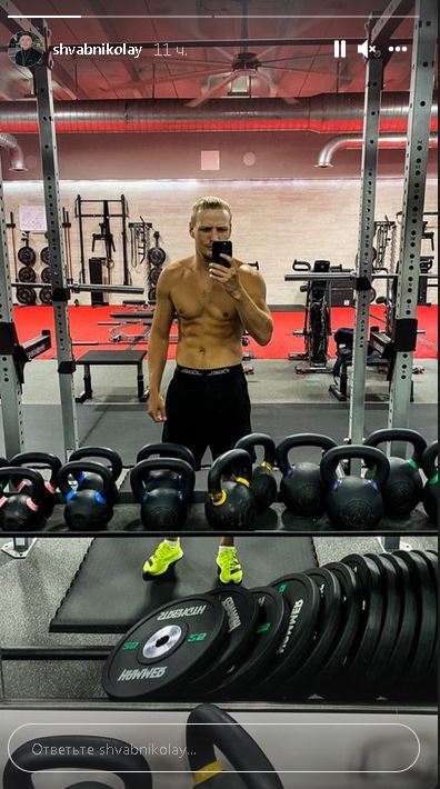 Непобежденный казахстанский боксер продолжает тренировки в США