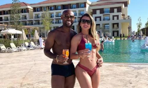 Красавица-жена призналась лидеру «Кайрата» в любви на фоне акимата Алматы. Фото