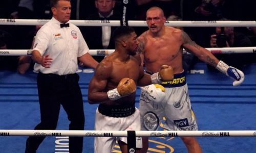 Стало известно, что Джошуа сказал Усику сразу после боя