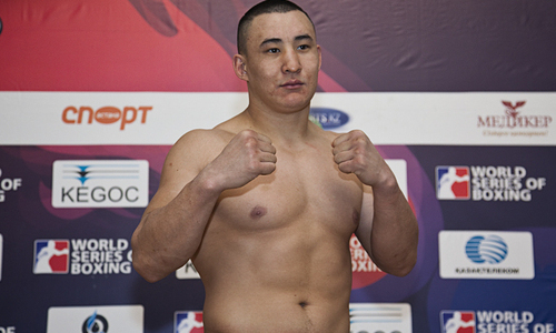 Казахский нокаутер назвал лучшего боксера в мире на данный момент
