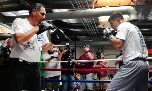 «Он был зверем». Экс-тренер Головкина спрогнозировал исход его боя с Сондерсом