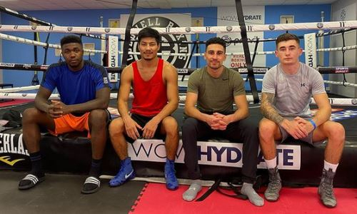 Казахстанский боксер с титулом WBO продолжает тренировки с экс-соперником Усика