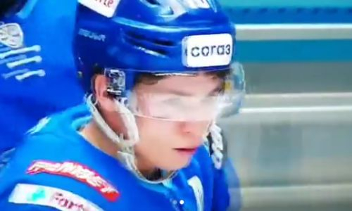 Никита Михайлис получил локтем в глаз и покинул лед. Судьи КХЛ не отреагировали. Видео