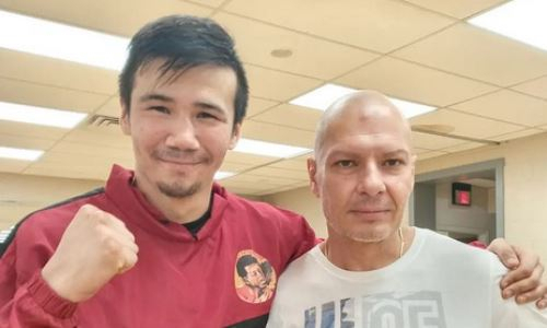Казахстанский боксер показал процесс весогонки перед дебютным боем в США. Видео