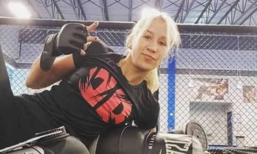 Бывшая чемпионка помогла Марии Агаповой одержать яркую победу в UFC