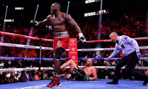 Четыре нокдауна и нокаут. Top Rank представила видеообзор третьего боя Фьюри — Уайлдер