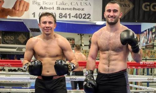 Гассиев с юмором отреагировал на фото Головкина с командой