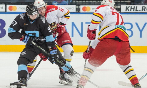 Соперник «Барыса» по Востоку КХЛ проиграл после пяти забитых шайб и ушел с последнего места