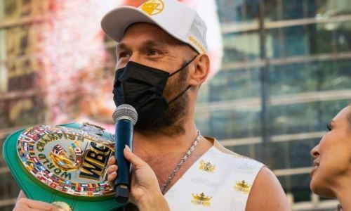Тайсон Фьюри ответил Сильвестру Сталлоне