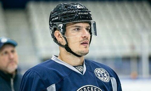 Клуб защитника сборной Казахстана в КХЛ расторг контракт с другим игроком обороны