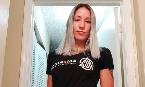 Мария Агапова показала свое фото в вечернем платье после яркой победы в UFC