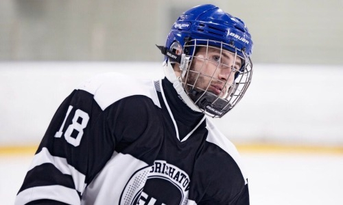 «В „Барысе“ будущего для себя не видел». Юный форвард играет в Европе и мечтает об НХЛ и сборной Казахстана