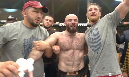 Магомед Исмаилов пробил в челюсть Владимиру Минееву после боя