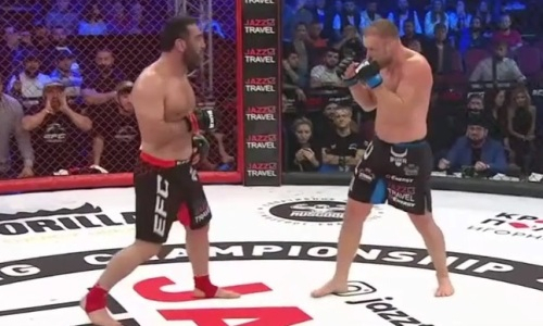 Александр Шлеменко победил Артура Гусейнова