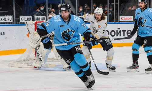 Назван лучший хоккеист дня в КХЛ. Он может сыграть в следующем матче «Барыса»