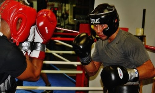 Головкина отправили в нокдаун во время спарринга. Появились подробности